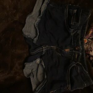 GIRLS 12 LEVIS SHORTS